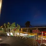 Tra Le Braccia Di Morfeo Oda ve Kahvaltı Terrasini