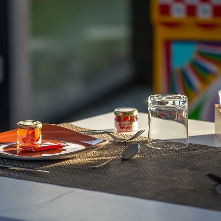 Tra Le Braccia Di Morfeo Bed & Breakfast 3*