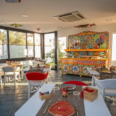 Tra Le Braccia Di Morfeo Bed & Breakfast 3*