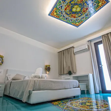 Tra Le Braccia Di Morfeo Bed and breakfast 4*