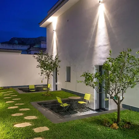 Bed and breakfast Tra Le Braccia Di Morfeo 4*