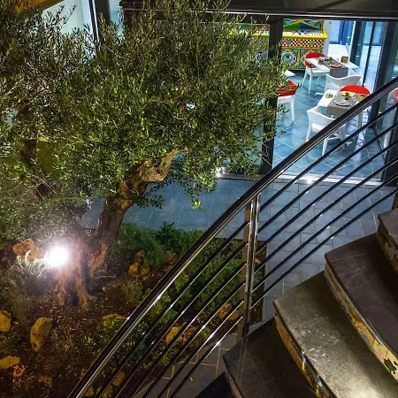 Tra Le Braccia Di Morfeo Terrasini